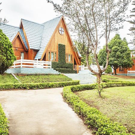 Aye Thar Yar Golf Resort Taunggyi Buitenkant foto