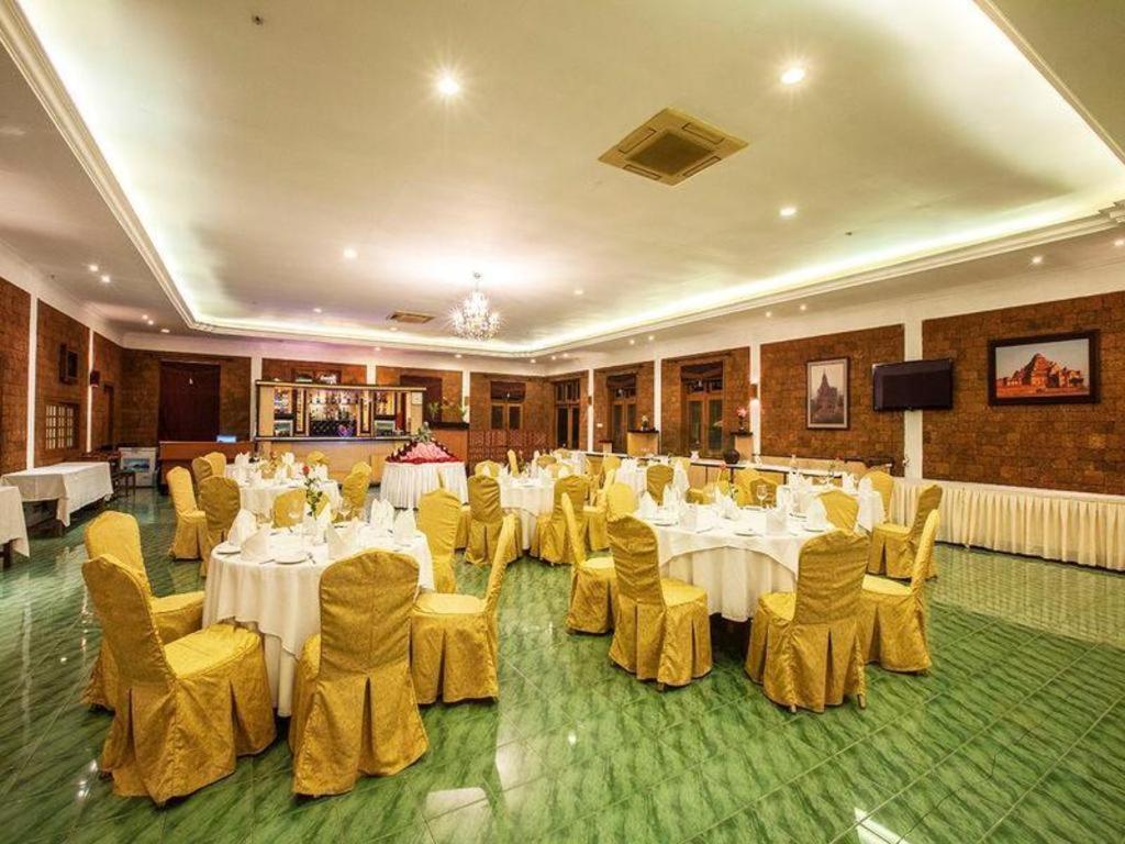 Aye Thar Yar Golf Resort Taunggyi Buitenkant foto