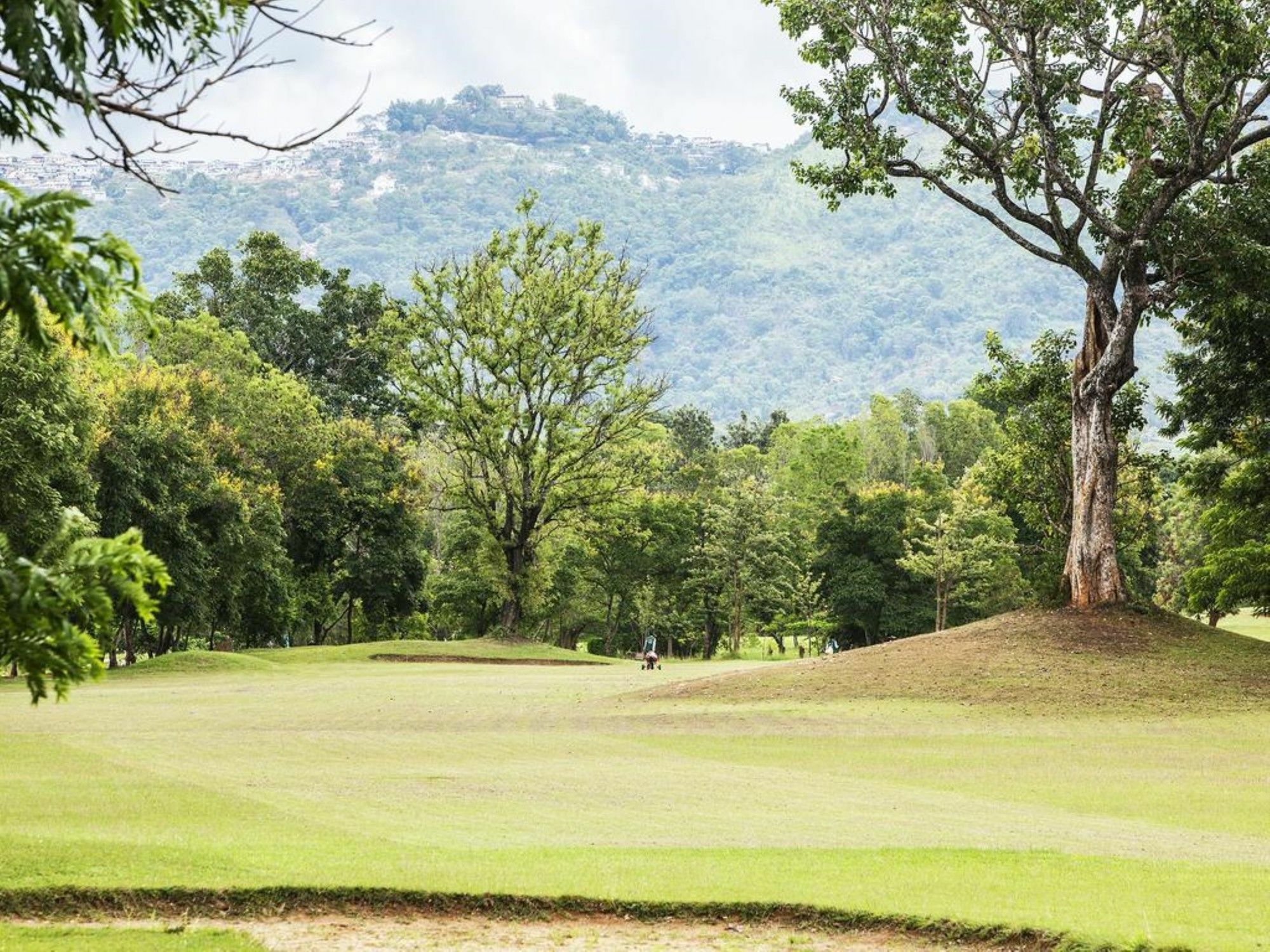 Aye Thar Yar Golf Resort Taunggyi Buitenkant foto